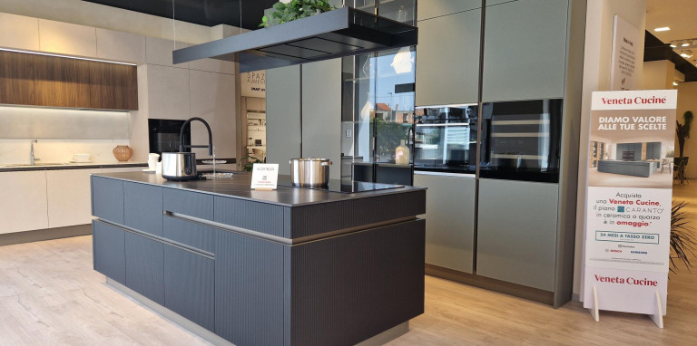 Iconica Vetro Opaco