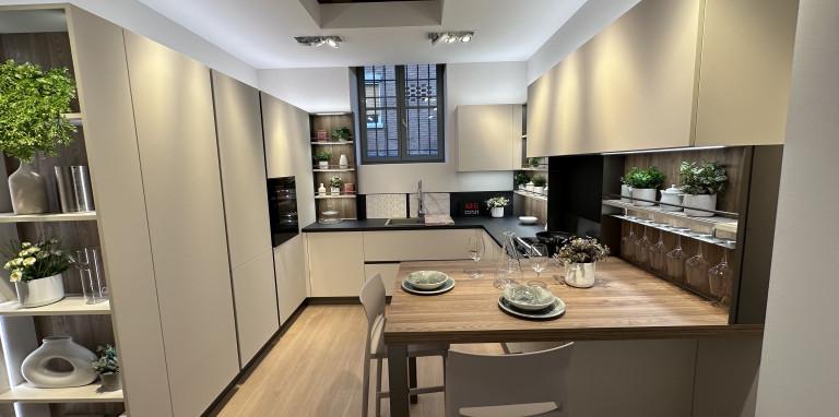 Veneta Cucine - modello Start Time J 2