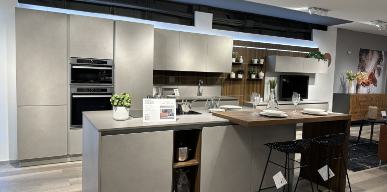 Veneta Cucine - Modello Start Time J 2