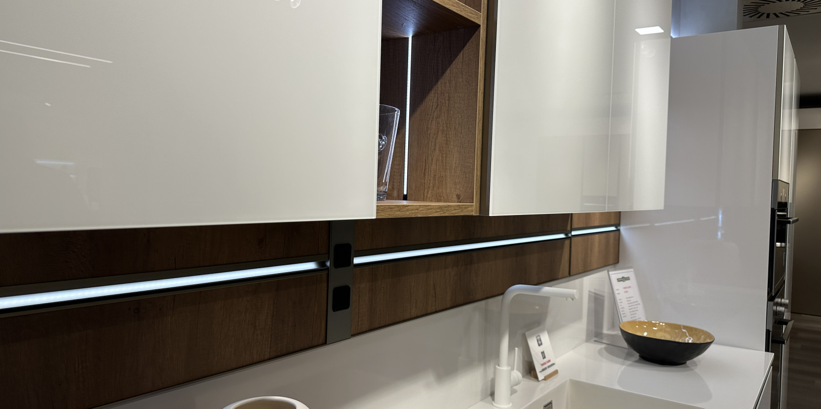 Veneta Cucine - Modello Ri-Flex