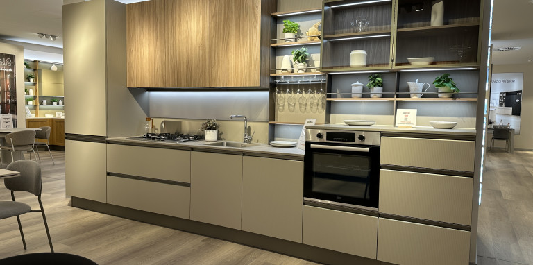 Veneta Cucine - Modello Start Time Presa