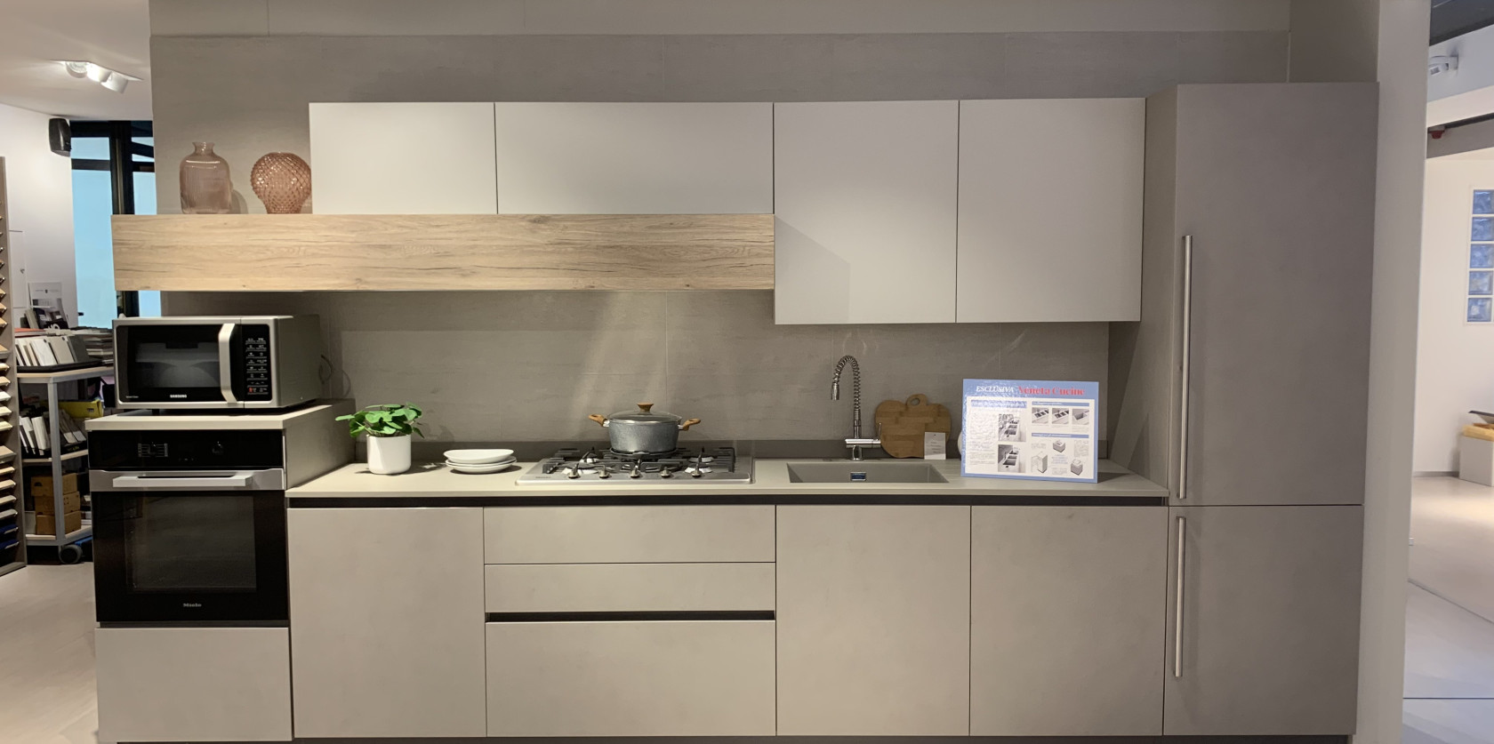 Veneta Cucine - Modello Start Time J 2