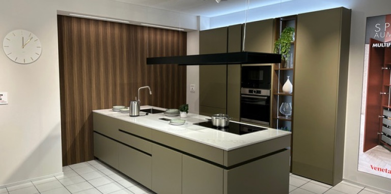 ICONICA LACCATA OPACO