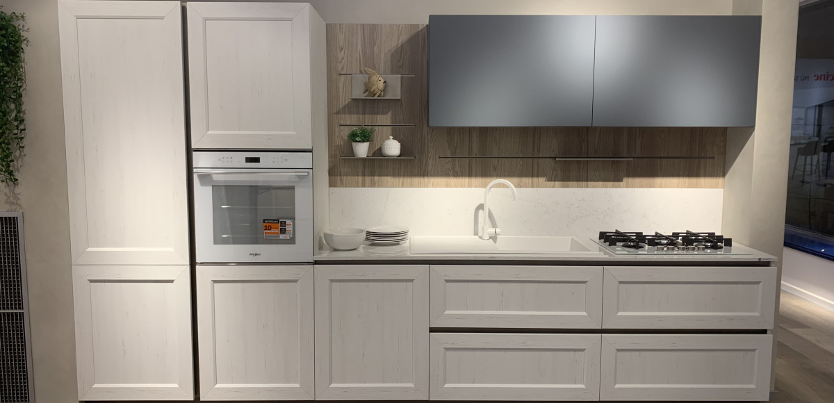 Veneta Cucine - Modello Tablet J