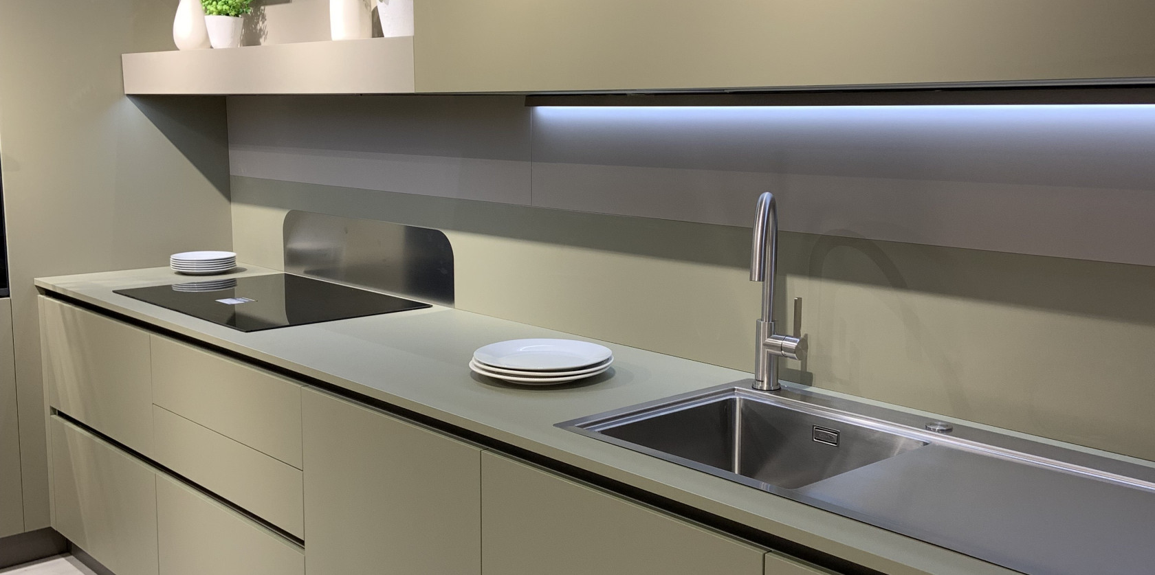 Start-time laccata verde avocado