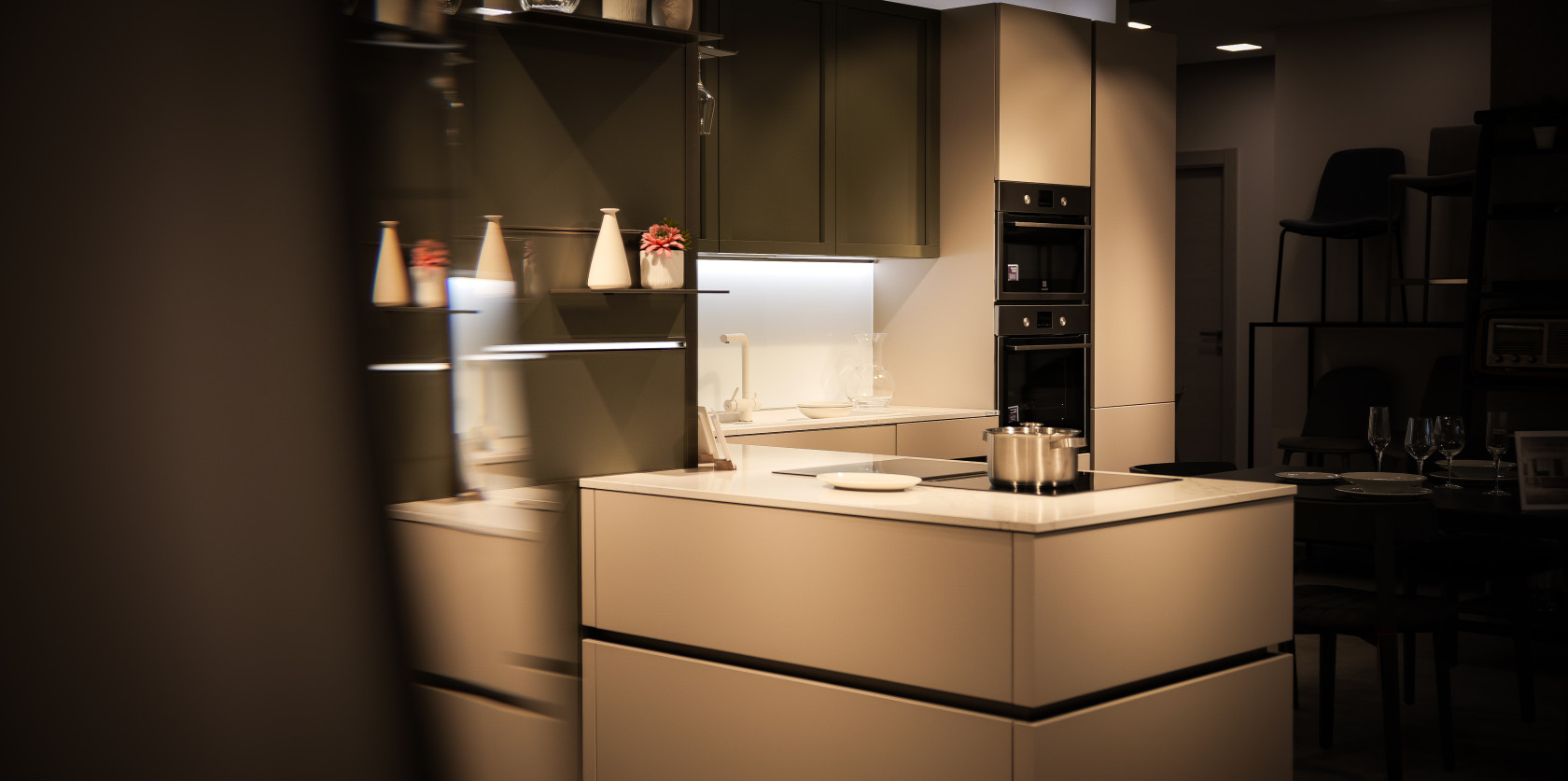 Veneta Cucine - modello Convivio e modello Iconica