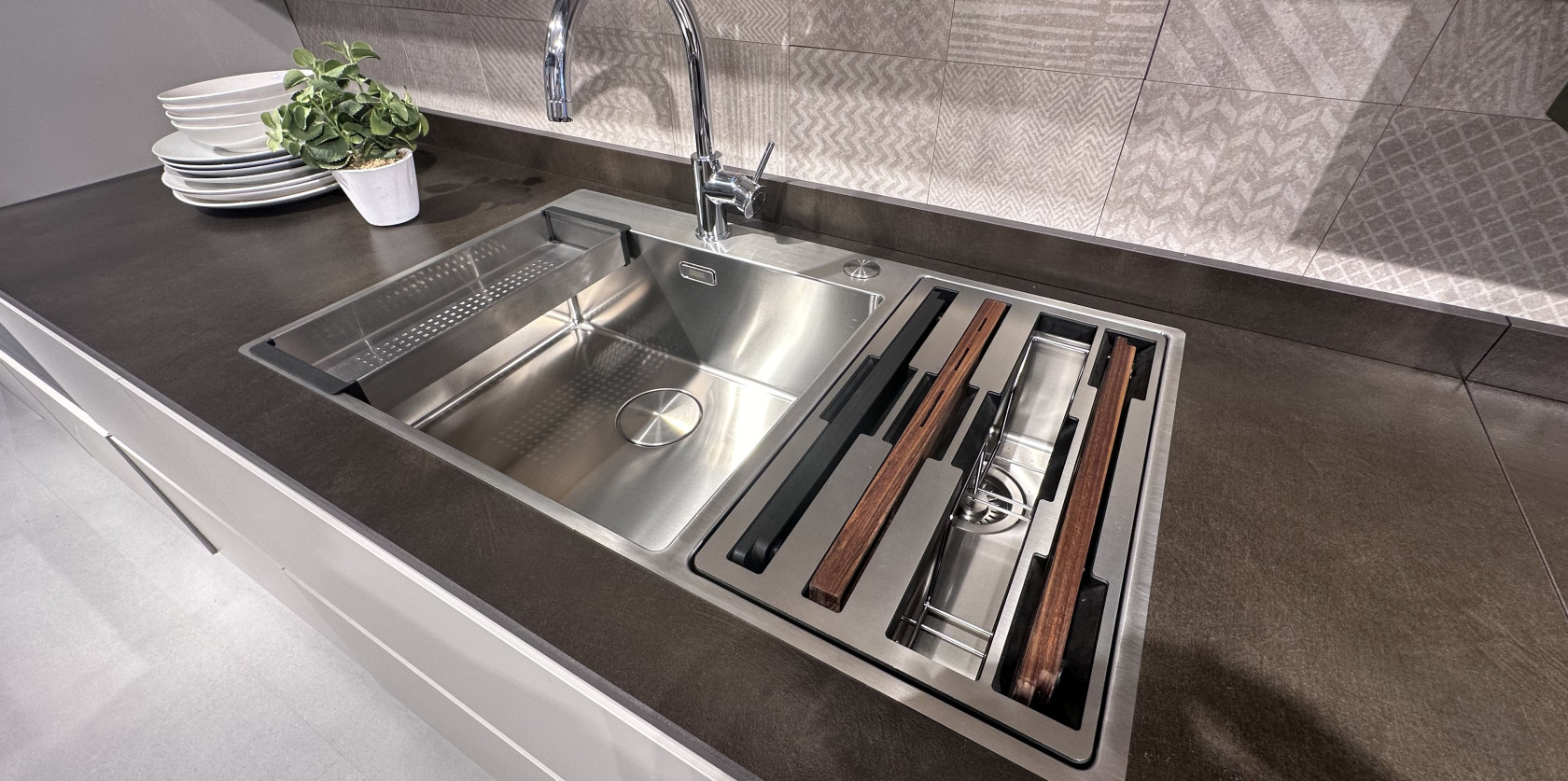 Veneta Cucine - modello Oyster Pro