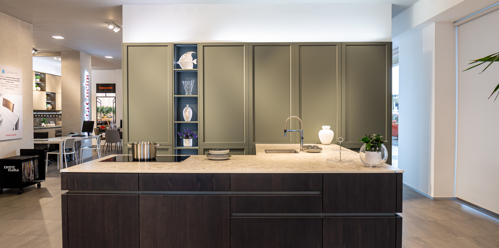 VENETA CUCINE - ICONICA & CONVIVIO