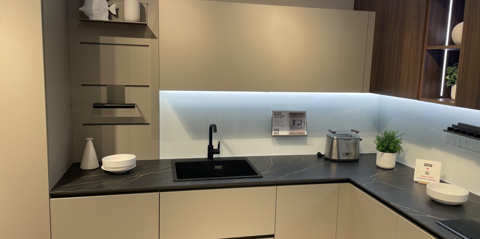 Veneta Cucine - START TIME.J