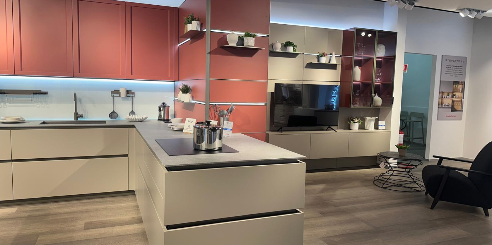 Veneta Cucine - modello Louge / Convivio