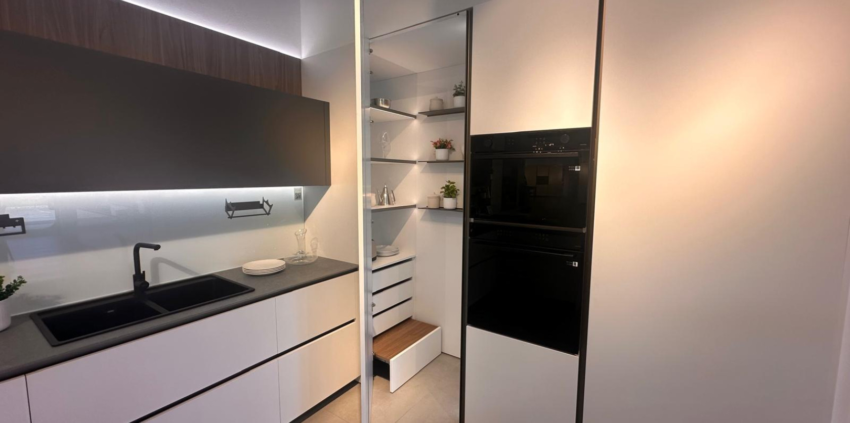 Veneta Cucine - modello Lounge 4