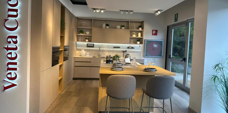 Veneta Cucine - modello Sakura