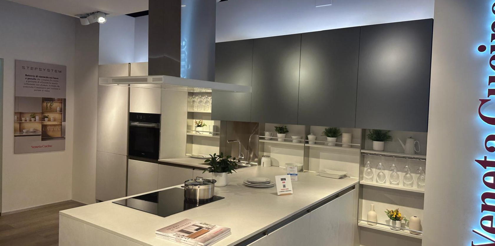 Veneta Cucine - modello Start Time Presa