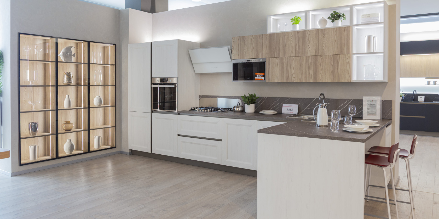 Tablet bianca e legno 