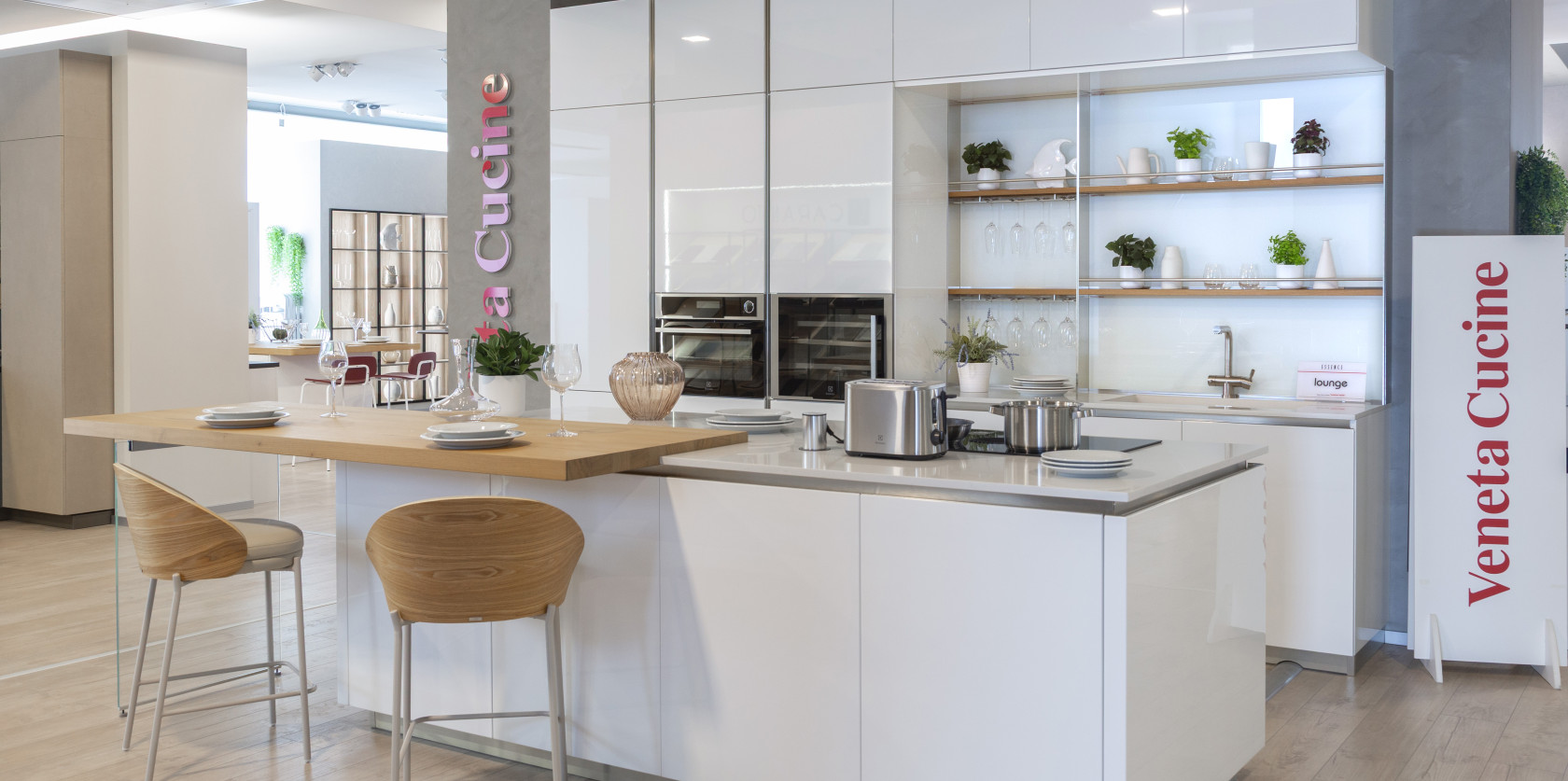 lounge pro laccato lucido 