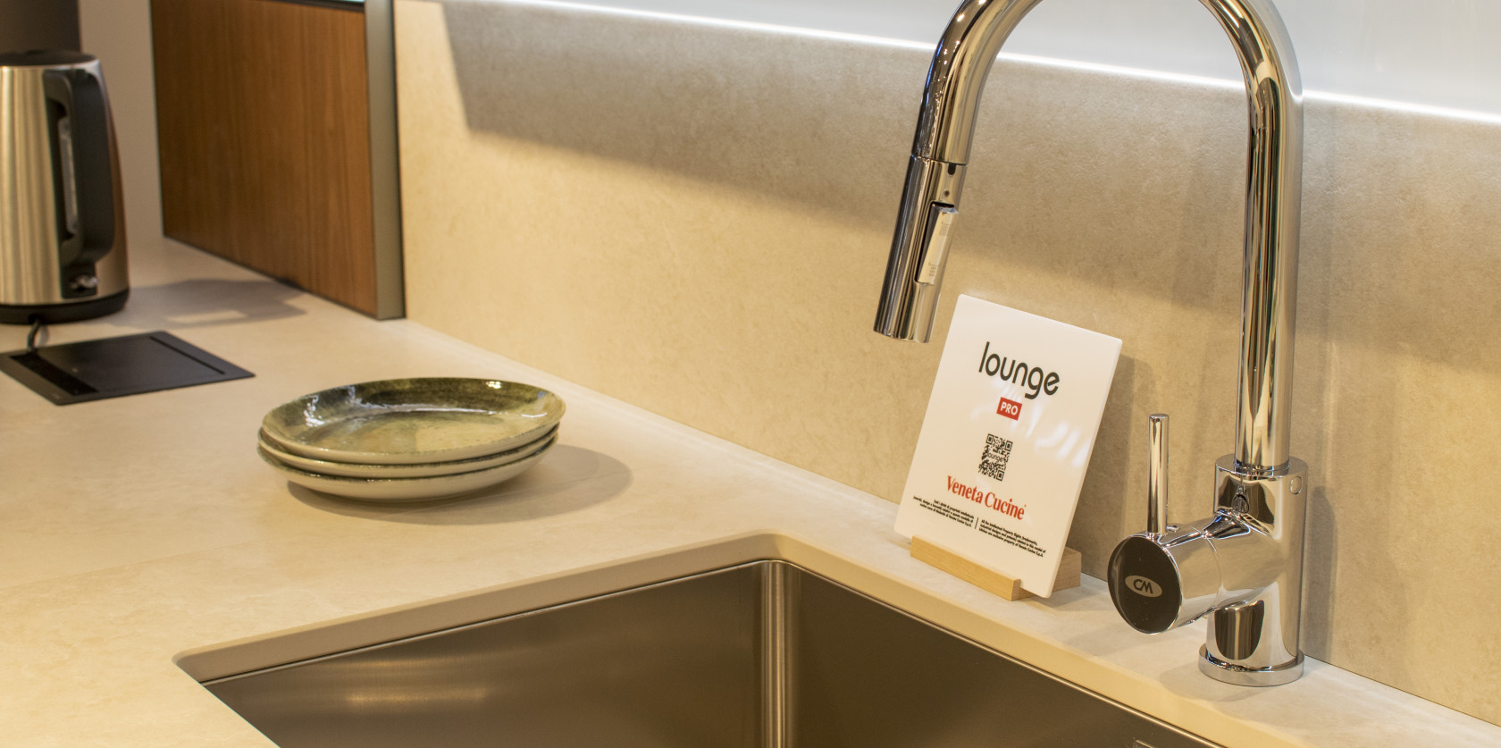 Modello Lounge Pro Decorativo