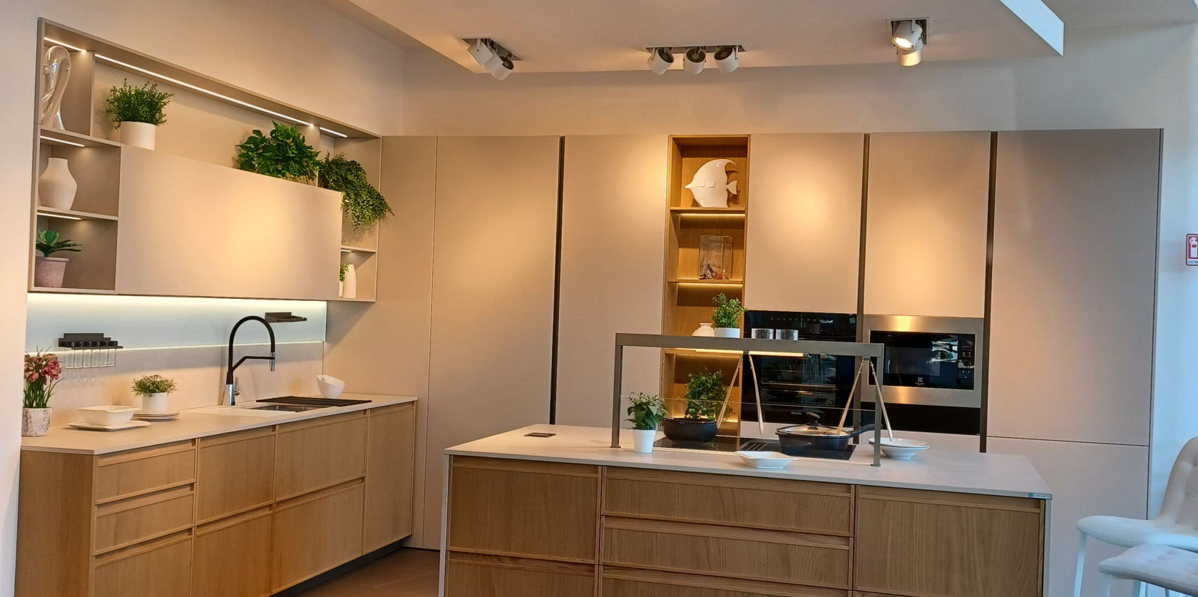 Veneta Cucine-SAKURA-LEGNO