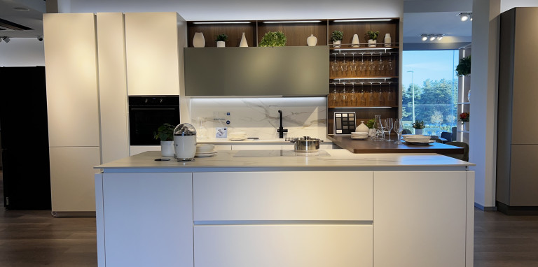 Cucina modello Lounge laccata 