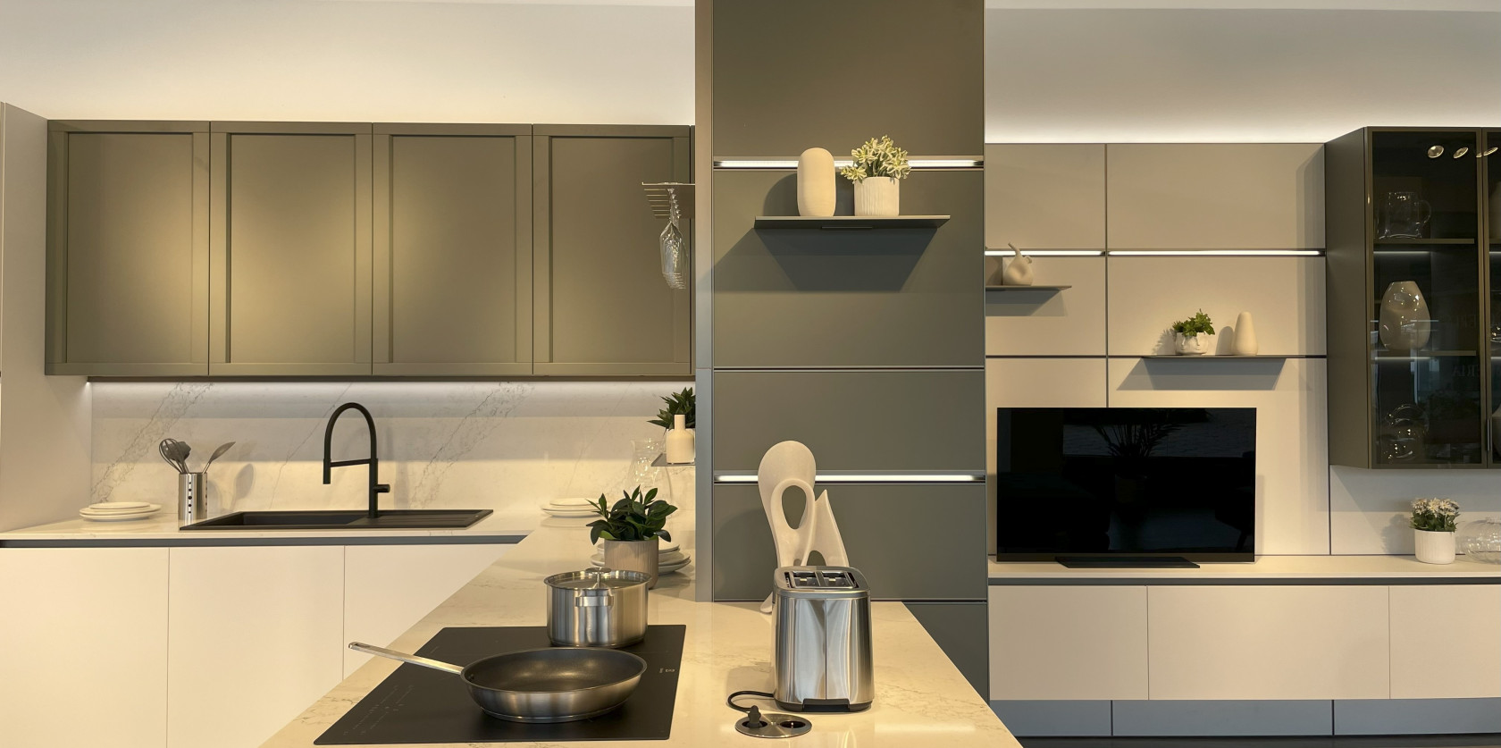 Veneta Cucine - Modello Lounge e Convivio