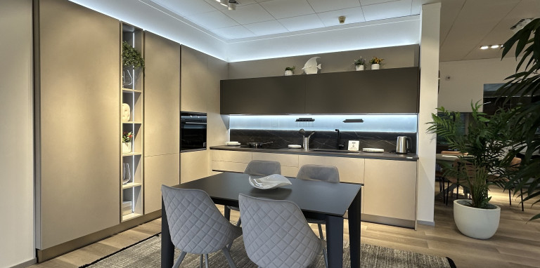 Start J - Veneta Cucine