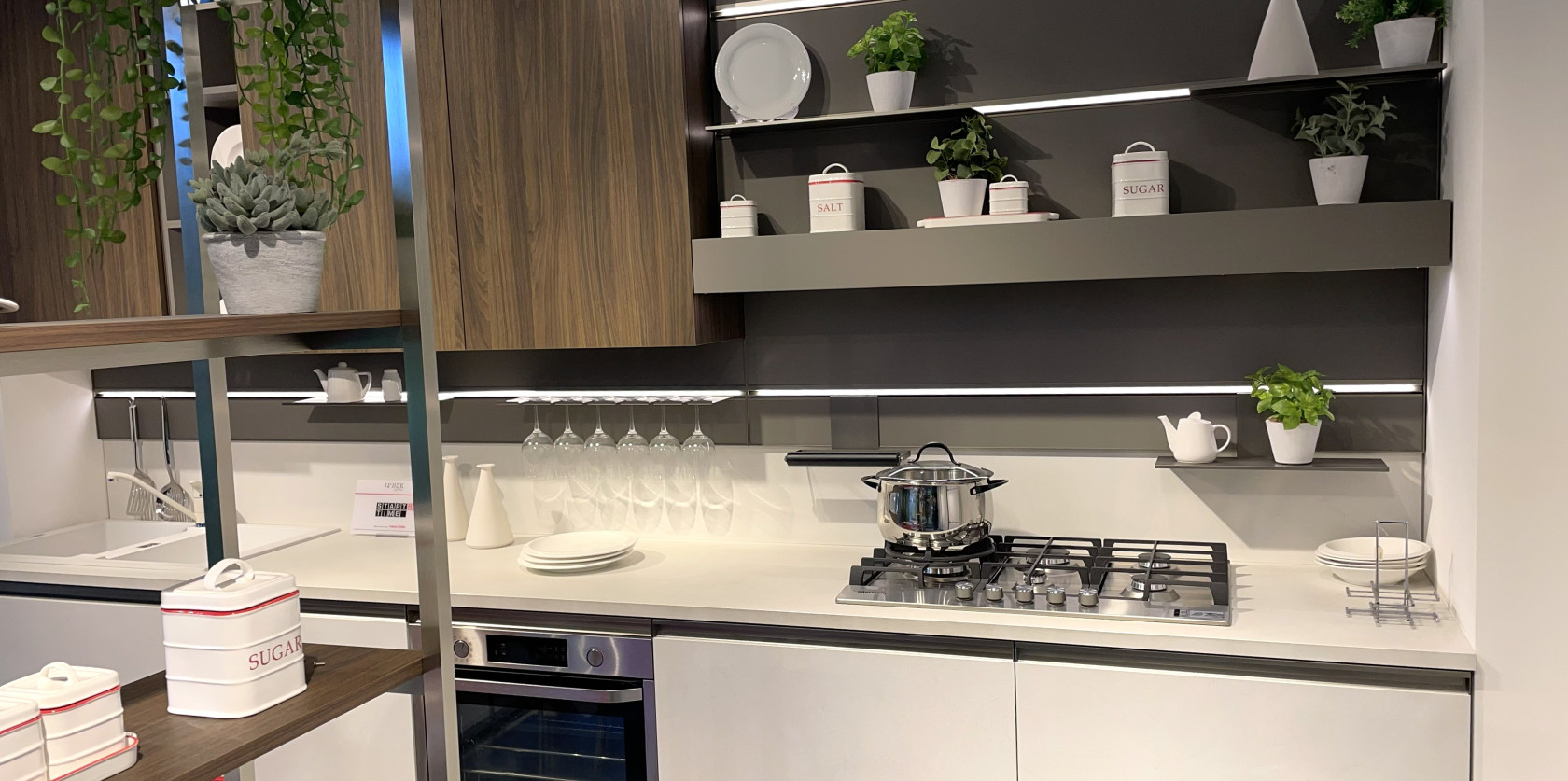 Veneta Cucine - modello Start Time Presa