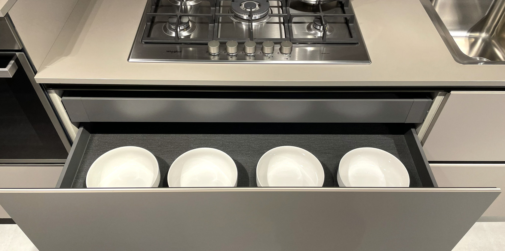 Veneta Cucine - modello Start Time J 1